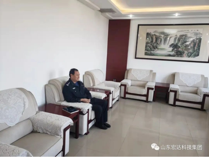山东乐动网页版登录入口_乐动（中国）集团副总经理张广义到开发区派出所慰问